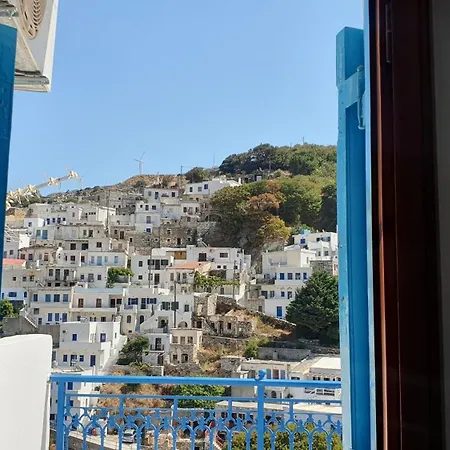 Comfort And Unparalleled View Apartment Koronos