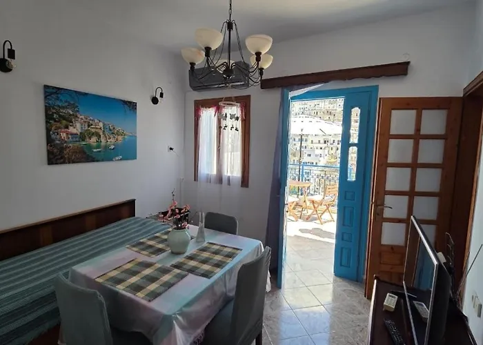 Comfort And Unparalleled View Apartment Koronos