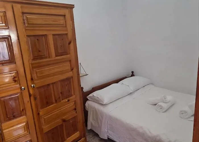 Comfort And Unparalleled View Koronos