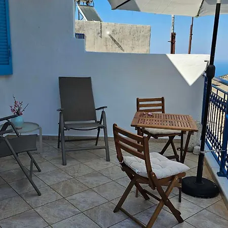 Comfort And Unparalleled View Koronos